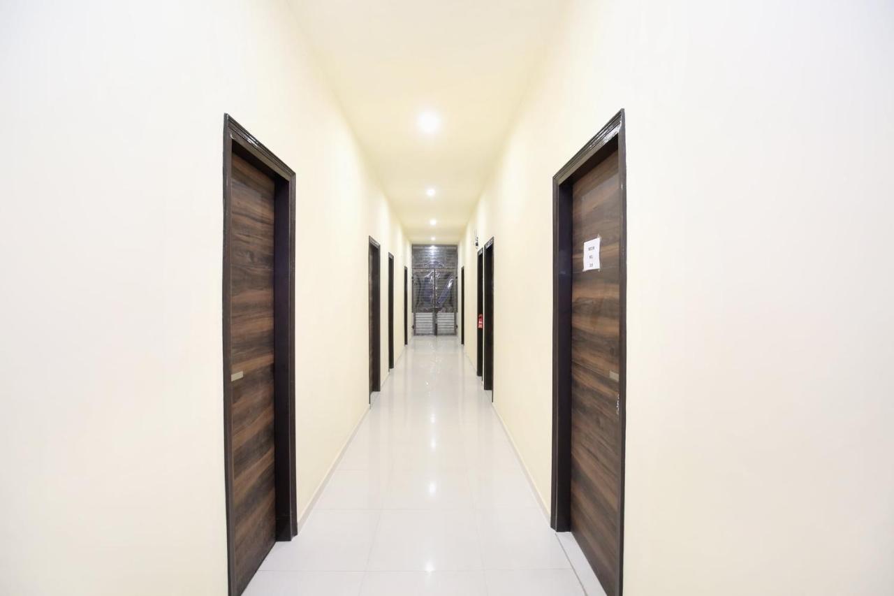 Hotel Oyo 16126 Aanantham Ludhiana Exterior foto